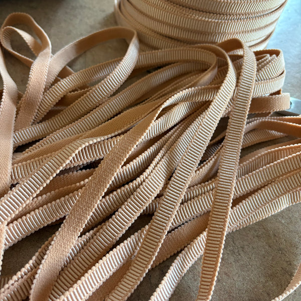 Ribbed Scallop Edge Soft Plush Back Elastic Strapping (All Colours) - 10m
