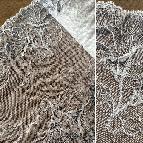 White & Cool Grey Blue Stretch Galloon Lace (24.5cm Wide) - 1m