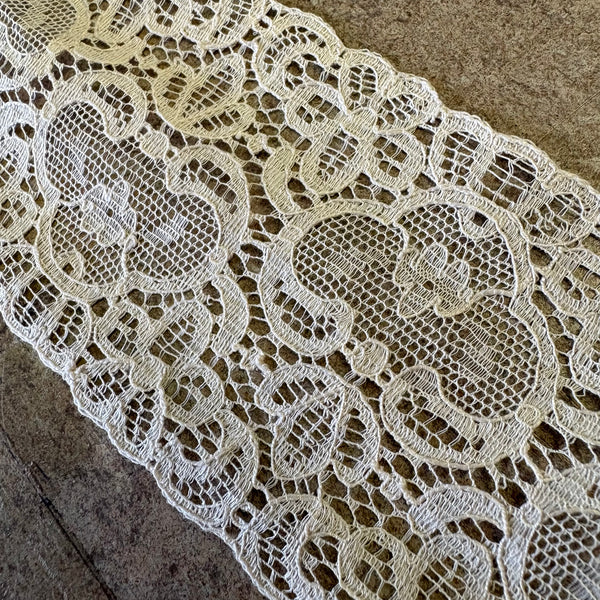 Antique Cotton Crochet Lace Trims Vintage - (5m length)