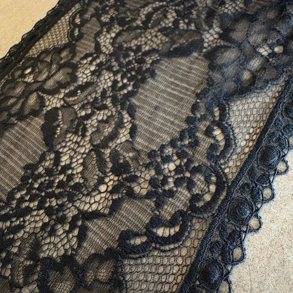 Black Floral “Loop” Edge Leavers Stretch Galloon Lace (19cm Wide) - 1m