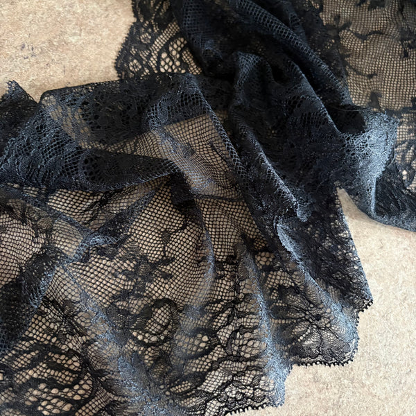 Black Floral Rigid Sophie Hallette Galloon Lace (22.5cm Wide) - 1m