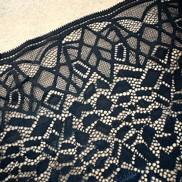 Black, Lava Red and French Blue “Giraffe” Stretch Galloon Lace (22cm Wide) - 1m