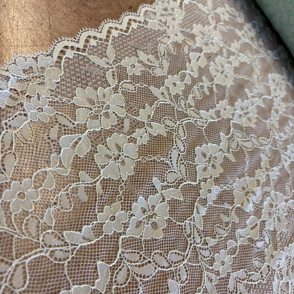 Mint Green Floral Stretch Galloon Lace (23.5cm Wide) - 1m