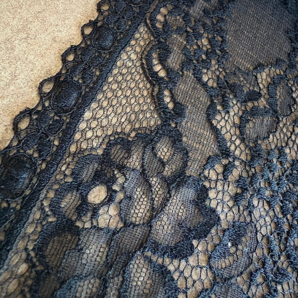 Black Floral “Loop” Edge Leavers Stretch Galloon Lace (19cm Wide) - 1m