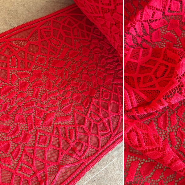 Black, Lava Red and French Blue “Giraffe” Stretch Galloon Lace (22cm Wide) - 1m