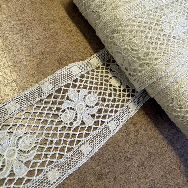 Antique Cotton Crochet Lace Trims Vintage - (5m length)