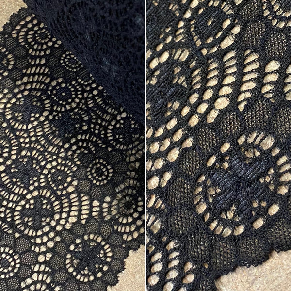 “Old Gold” & Black Chanty Stretch Galloon Lace (16cm Wide) - 1m