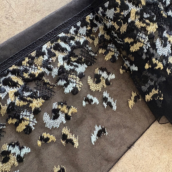 Black, Gold & White Leopard Rigid Embroidery Edging “Lace” (15cm Wide) - 1m