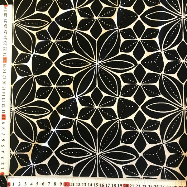 Tissu Lycra Floral Extensible Noir &amp; Blanc 1m